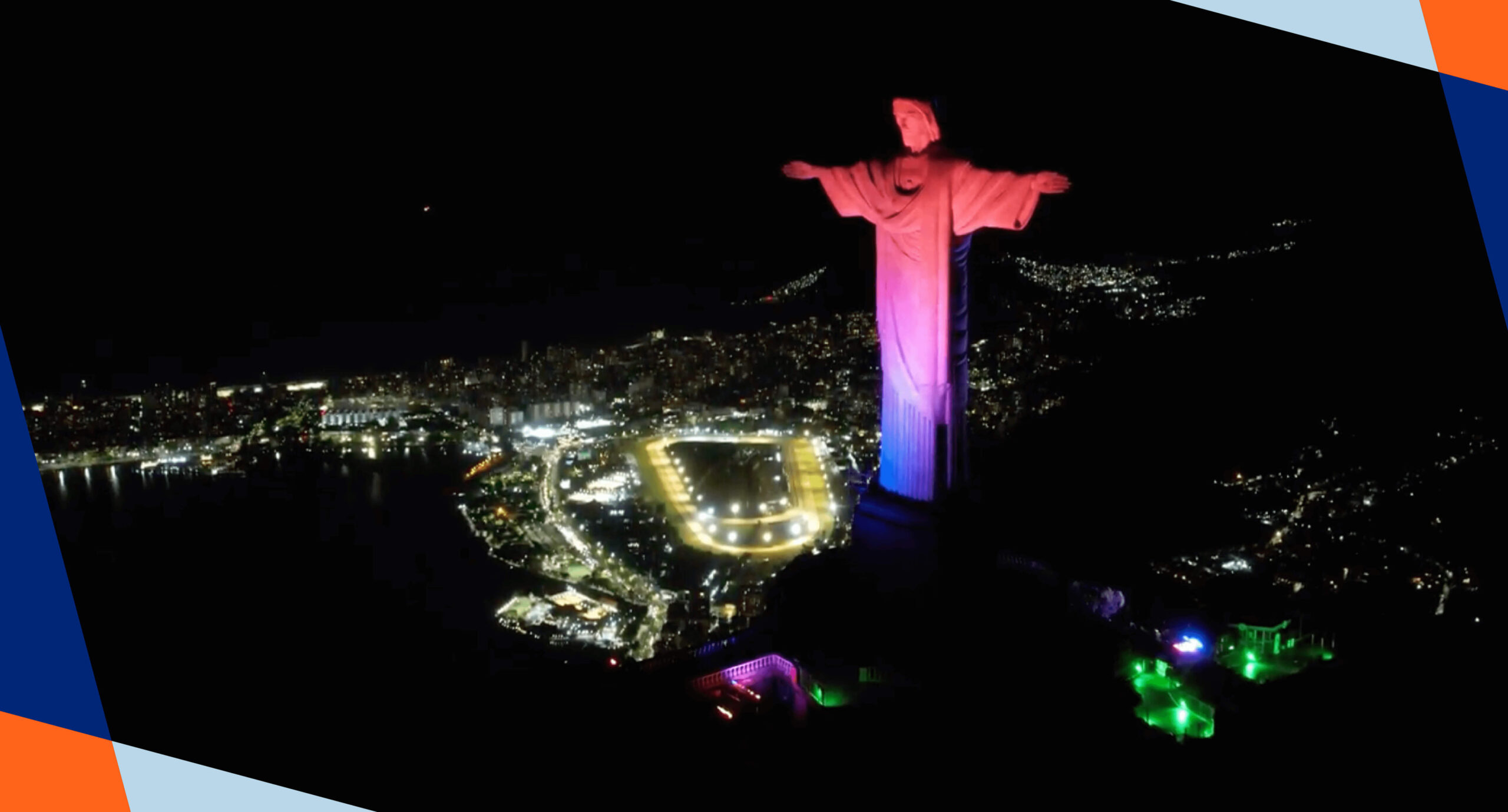 Cristo Redentor iluminado com as cores da Gulf